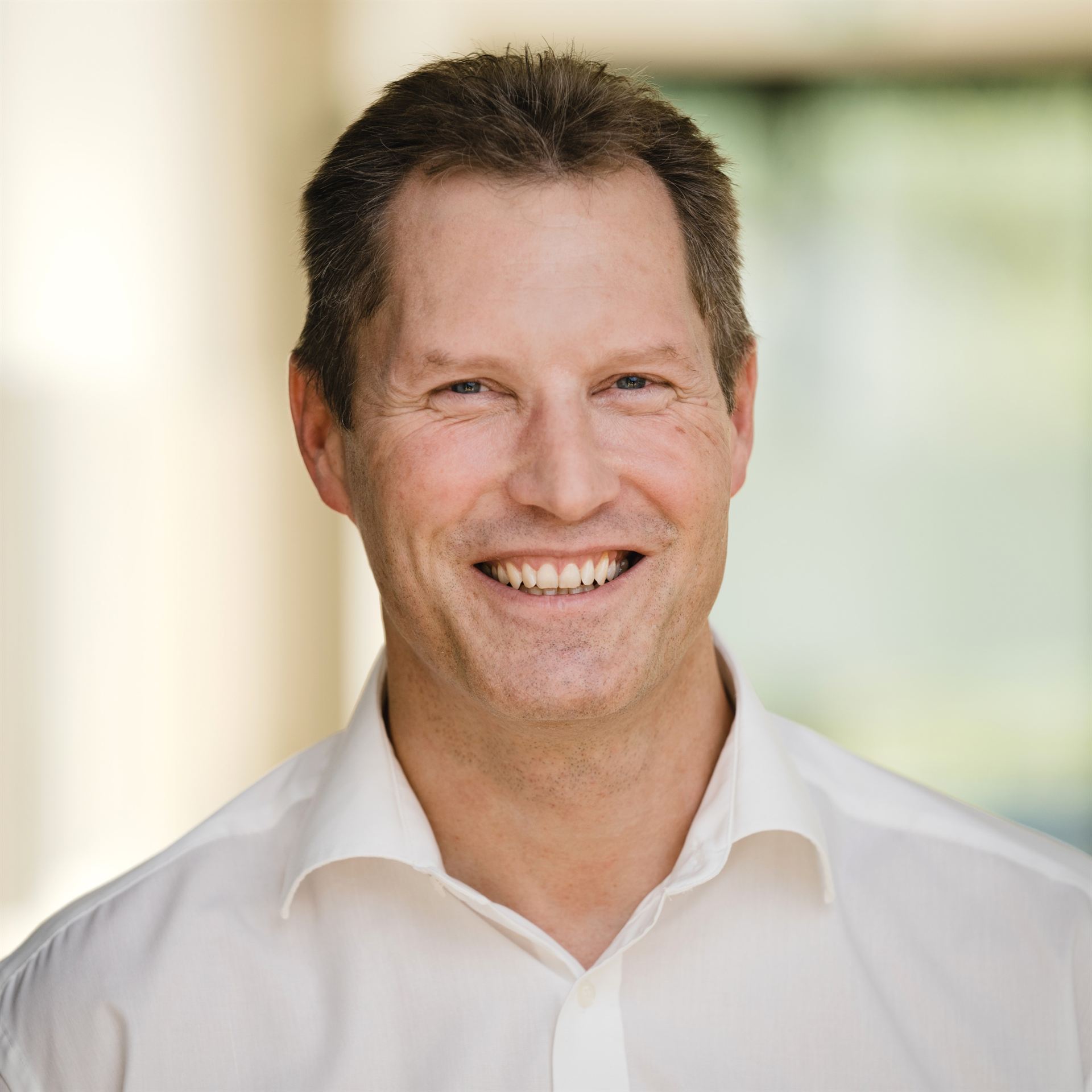 Dr. Björn Kesper